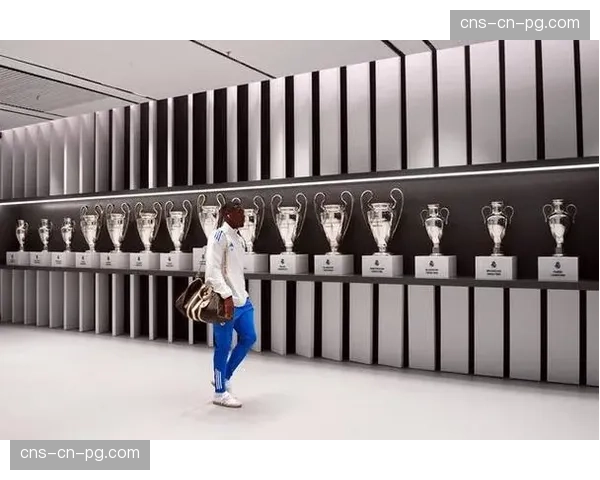 马德里市长宣布将在丰收广场设立临时欧冠冠军奖杯陈列处